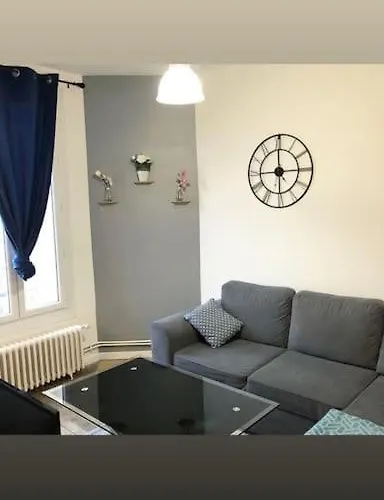 Apartment Musee Du Bourget
